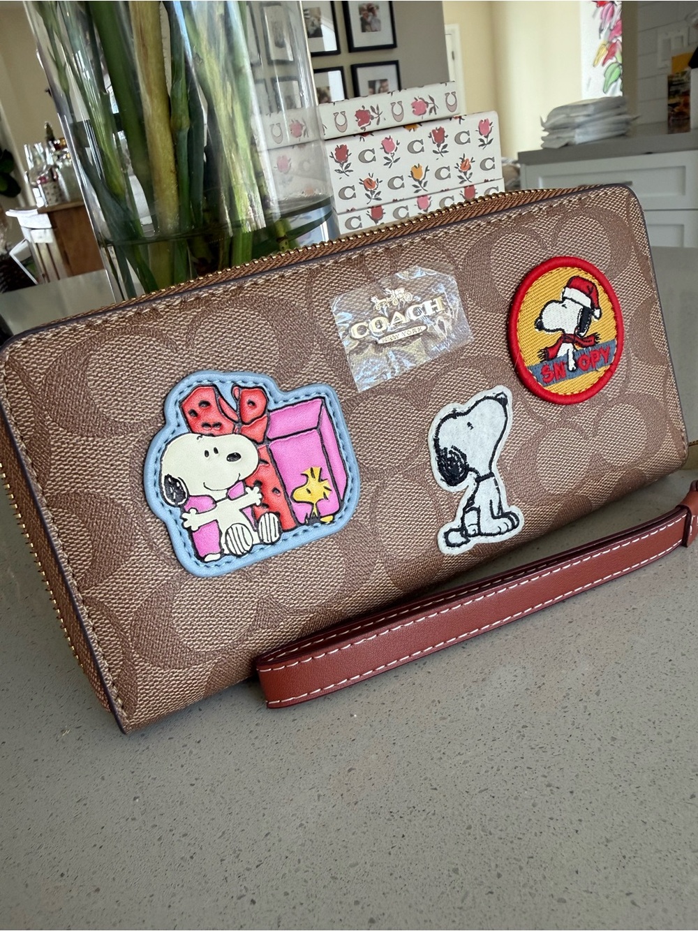 Coach signature C peanuts, snoopy zippered wallet NWOT collectors piece - Picture 11 of 15